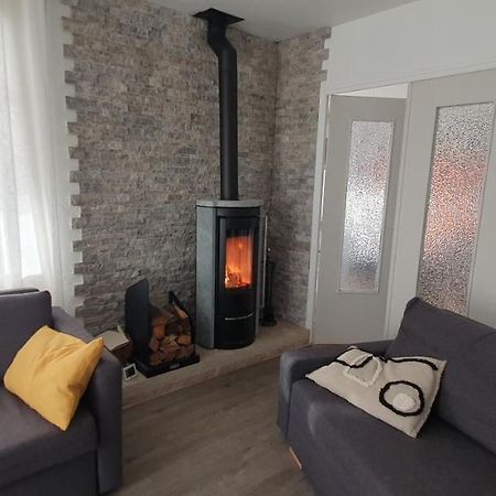 סנרי-סור-מר Appartement Entier Au Dessus De Villa, Climatisation Reversible Poele A Bois Tres Chaleureux , Wi Fi Parking Privee Gratuit Situation 500 M, Plage Et Centre Ville מראה חיצוני תמונה