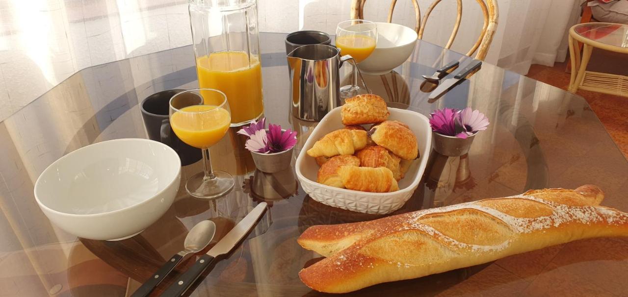 סנרי-סור-מר Appartement Entier Au Dessus De Villa, Climatisation Reversible Poele A Bois Tres Chaleureux , Wi Fi Parking Privee Gratuit Situation 500 M, Plage Et Centre Ville מראה חיצוני תמונה